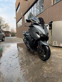 Yamaha TMAX 560 Tech Max
