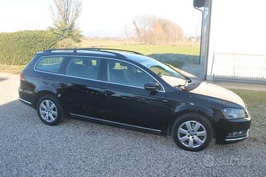 VOLKSWAGEN Passat Variant - Anno 2011