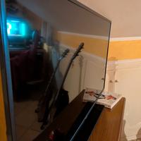 TV SHARP 4K (SOLO CONSEGNA A MANO)