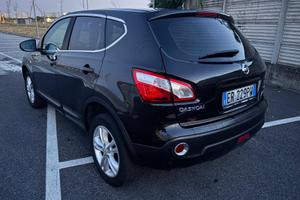 Nissan  Qasqai 1.5 dci  Ano 2013