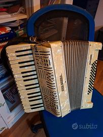 Fisarmonica Ubaldi Bontempi.