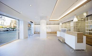 NEGOZIO A MONTEGROTTO TERME