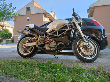 Ducati monster s4