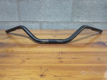 Manubrio aftermarket per moto custom