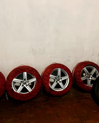 Cerchi originali Audi 16 + 5 pneumatici Michelin