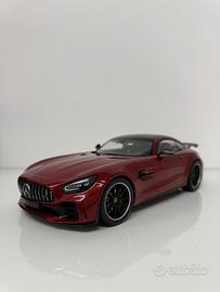 Mercedes AMG GTR 1:18 Minichamps