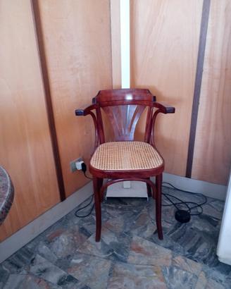 Sedia Tonet con braccioli