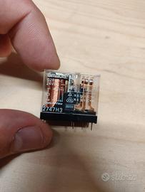 relè omron G2R-1-E bobina 24Vdc