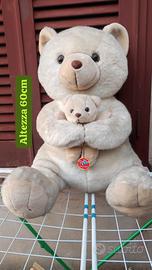 PELUCHE ORSO E ORSETTO ABBRACCIATI (ALTEZZA 60 CM)