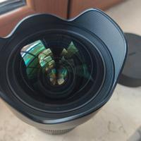 Sigma 20 mm f 1.4 art attacco Canon ef