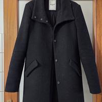 Cappotto nero da donna