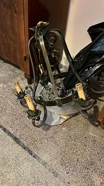 Lampadario  antico in ferro battuto