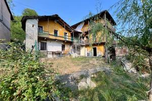 CASA INDIPENDENTE A VIÙ