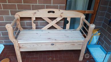 panchina in legno