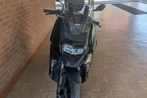 BMW C400X