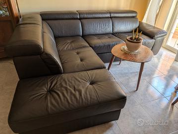 divano seminpelle 