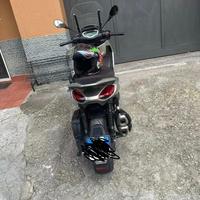 Beverly 400