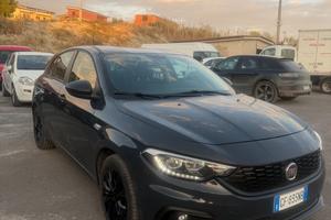 Fiat Tipo Mirror