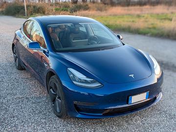 Tesla Model 3 Long Range AWD gancio di traino