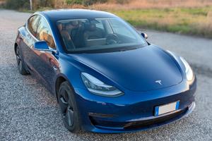 Tesla Model 3 Long Range AWD gancio di traino