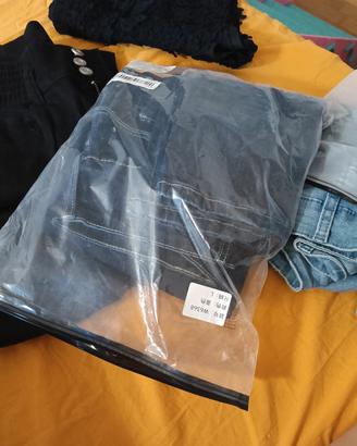 jeans nuovi