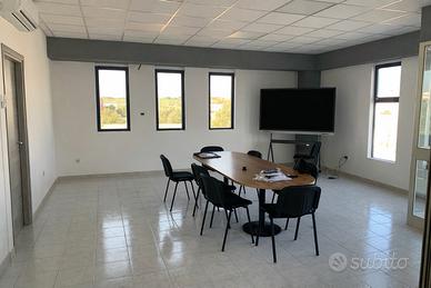 Sala riunioni / ufficio condiviso coworking