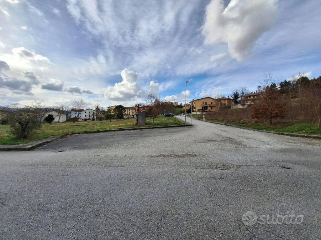 Immobile in asta di 4200 m² a Magione - Vista 3