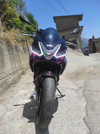 Aprilia tuono 660