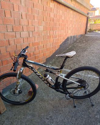 MTB SCOOT IN CARBONIO GRUPPO SHIMANO TAGLIA M