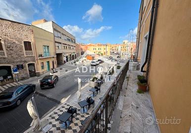 Grande casa indipendente, terrazza, in centro