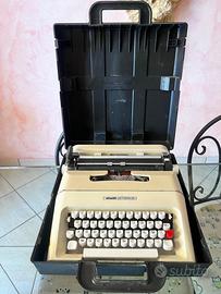 Macchina da scrivere Olivetti numero 35