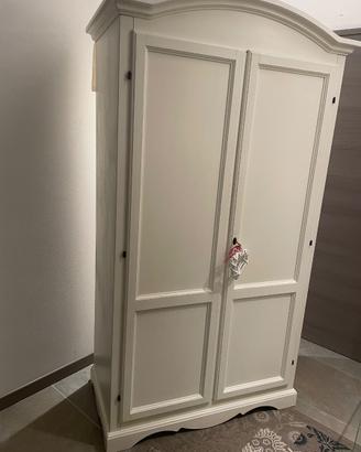 Armadio stile shabby 
