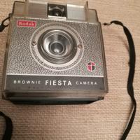 CAMERA KODAK BROWNIE FIESTA 