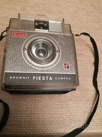 CAMERA KODAK BROWNIE FIESTA 