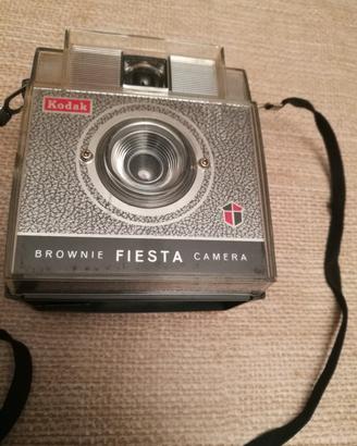 CAMERA KODAK BROWNIE FIESTA 