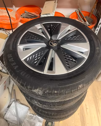 GOMME + CERCHI SKODA KAROQ
