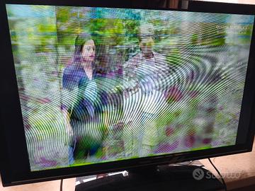 TV Philips 32 pollici con difetto 