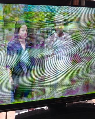 TV Philips 32 pollici con difetto 