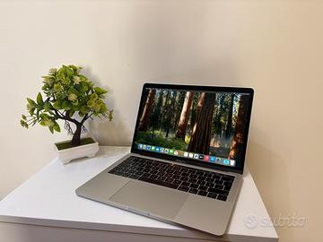 MacBook Pro 2019 16GB RAM Fattura Negozio Apple