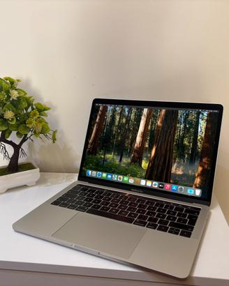 MacBook Pro 2019 16GB RAM Fattura Negozio Apple