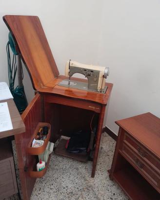 macchina da cucire Necchi Vintage
