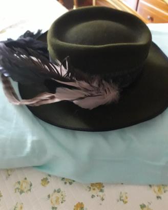 cappello verde 