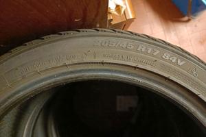 Gomme invernali 17"