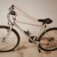 Mountain bike ragazzo/a ruote da 26