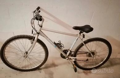 Mountain bike ragazzo/a ruote da 26