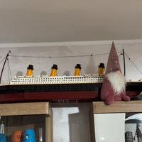 Lego titanic gia montato completo di tutto