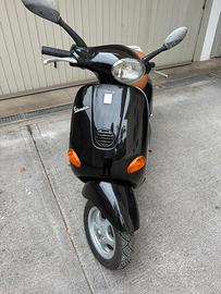 Piaggio Vespa 50 ET2 - 2006