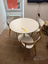 tavolo e sedie