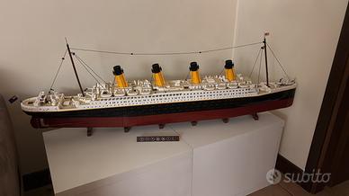 Lego titanic set 10294