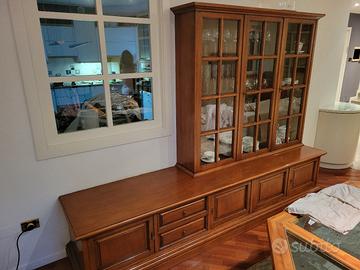 credenza in legno di noce
